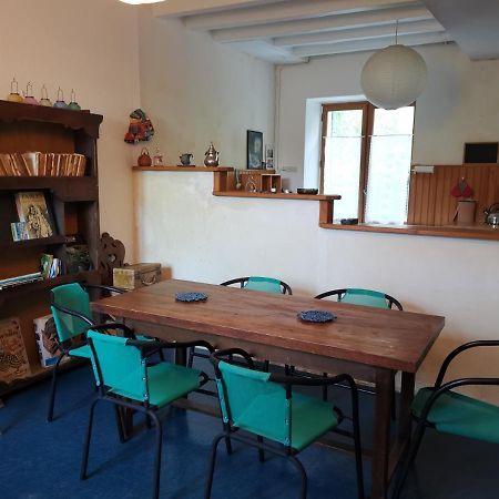 Gite Des Petites Ruelles : Familial Et Chaleureux Trôo 外观 照片