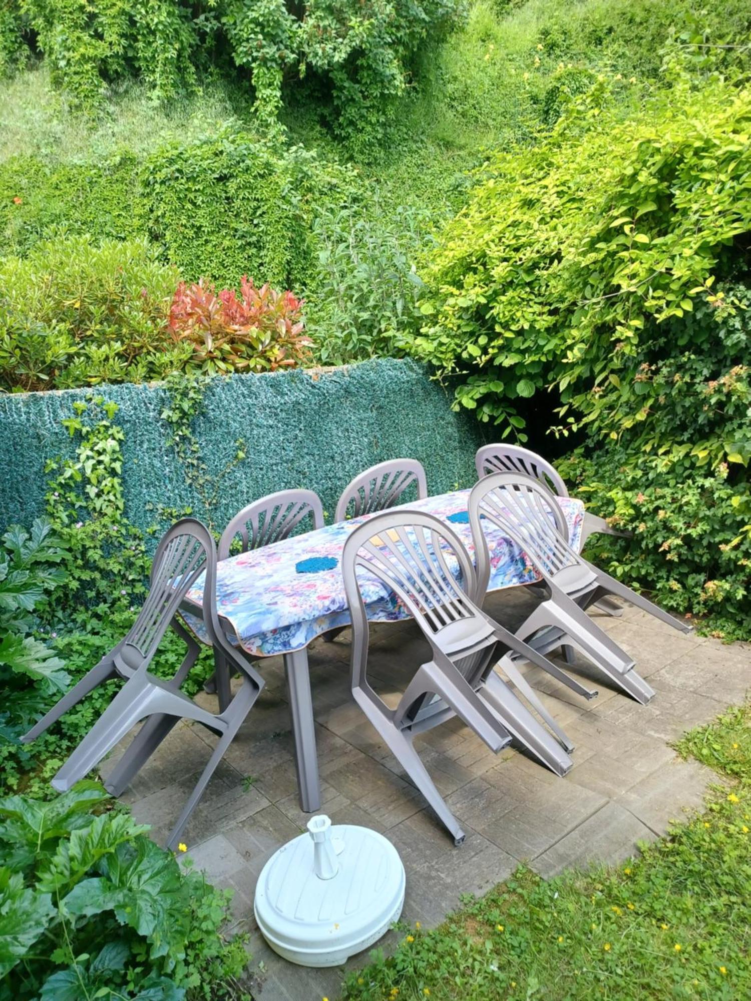 Gite Des Petites Ruelles : Familial Et Chaleureux Trôo 外观 照片